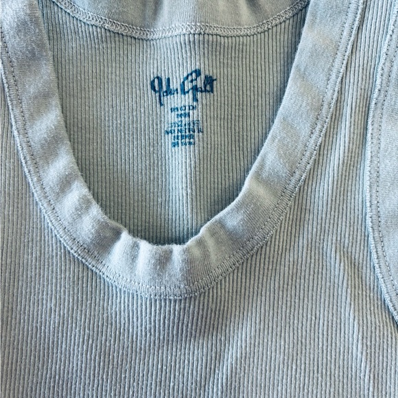 Bundle of women’s size XS/S tanks-7 total - Picture 15 of 16